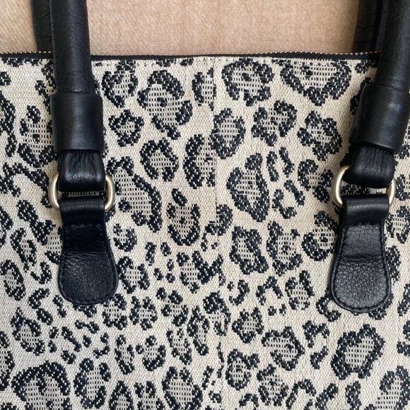 See By Chloe Leopard purse shoulder bag in beige/black canvas & black leather - Picture 7 of 16